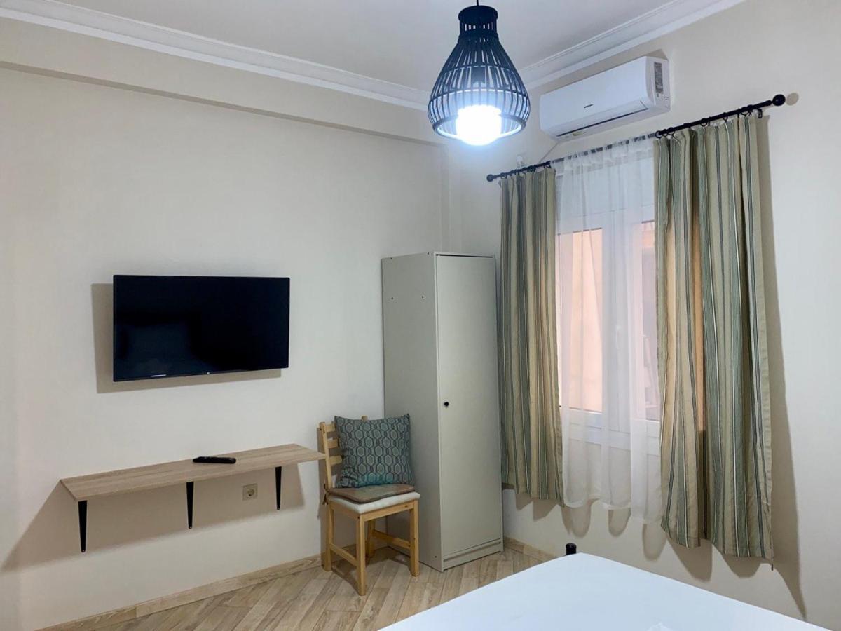 Appartement A Modern Flat In The Centre à Athènes Extérieur photo